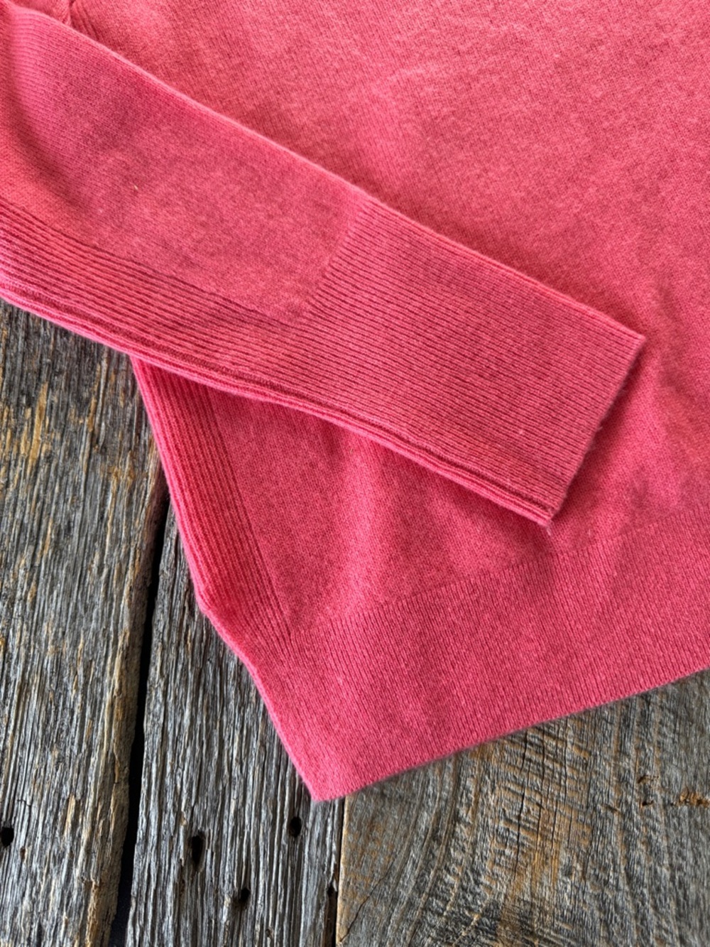 Halogen Cashmere Crewneck
Sweater Pullover Knit Watermelon Red-Pink Size Medium - Picture 3 of 10